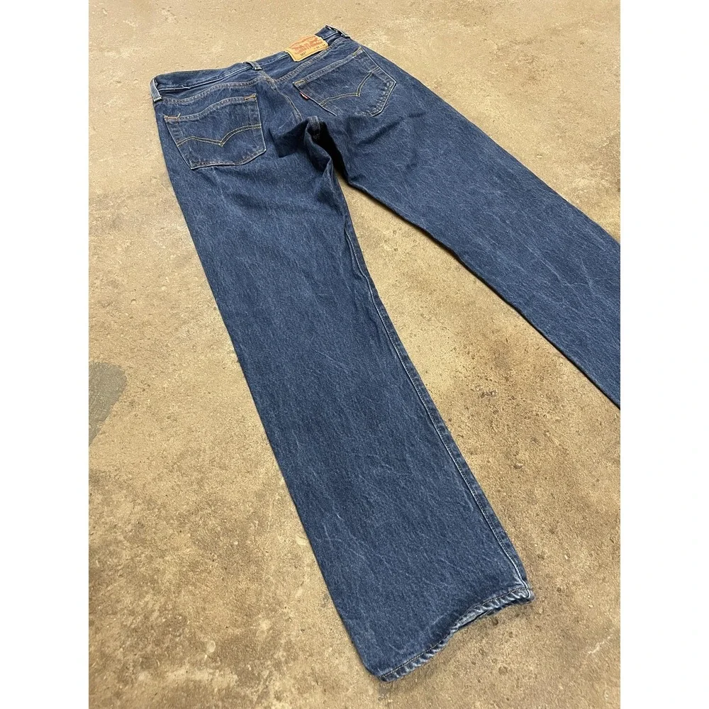Levis 501 Jeans Mens 33x34‎ Medium Wash Blue Straight Leg Button Fly Waterless